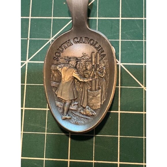 Franklin Mint Set Of 6 Pewter State Souvenir Spoons Featuring Colonial Scenes 19 - Picture 8 of 15